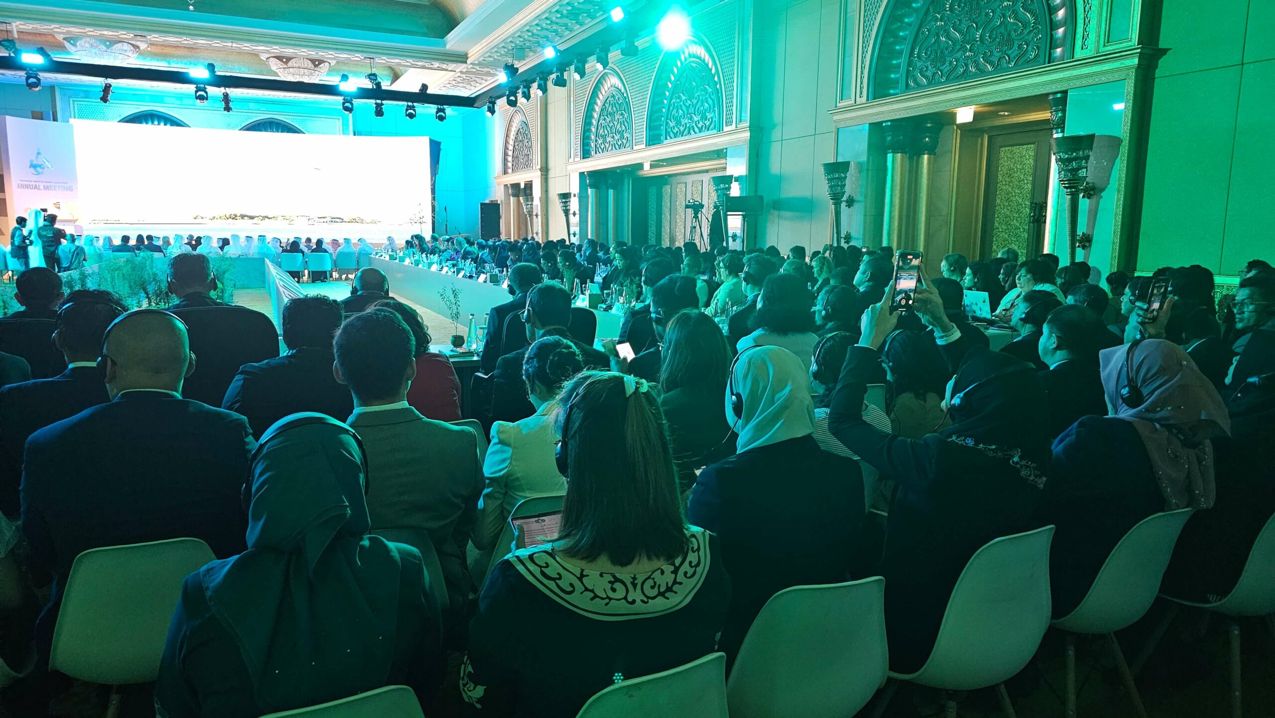 Navigating the UAEs Thriving Conference Scene The Role of Interpreting Solutions scaled 1